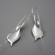 Laden Sie das Bild in den Galerie-Viewer, Calla | Ohrringe | 925 Sterling Silber